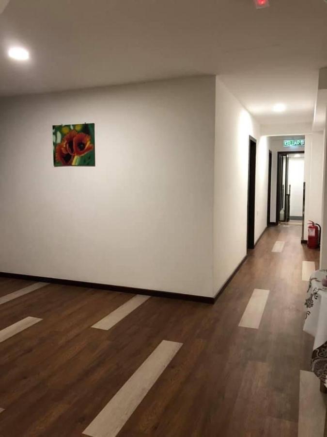Kapit Hotel Kuching Exterior foto